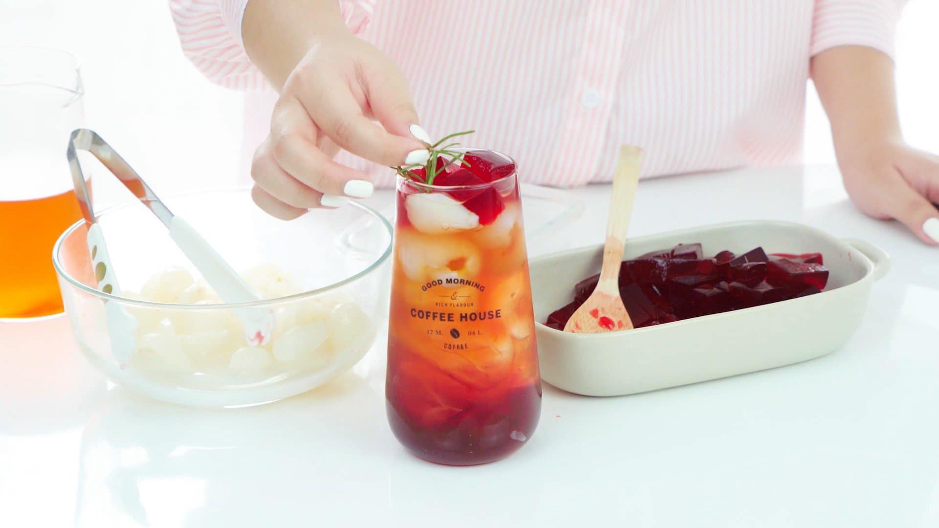 Thạch vải mát lạnh cho mùa hè